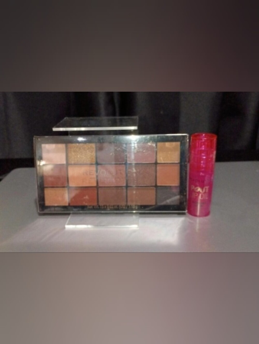 Revolution Eyeshadow Palette & Lip Oil Set
